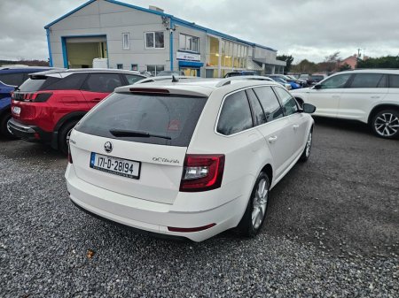 2017 Skoda Octavia COM Style 1.6tdi 115HP 4DR €15,990 thumbnail