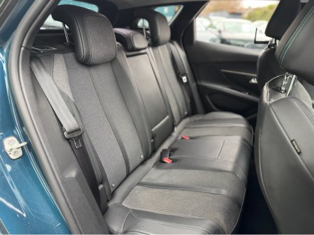 2022 Peugeot 3008 - thumbnail 16