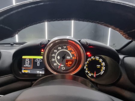 2015 Ferrari California - thumbnail 8