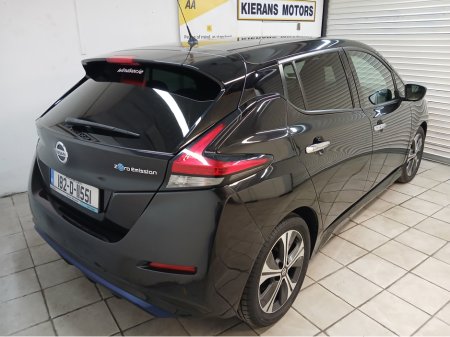 2018 Nissan Leaf - thumbnail 3