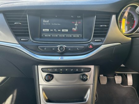 2016 Opel Astra - thumbnail 9