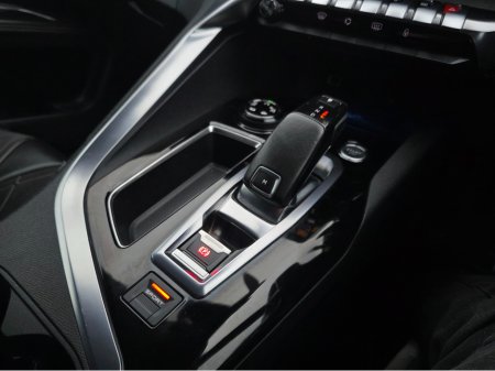 2017 Peugeot 5008 ( 172 REG ) 7 SEATER - DIGITAL DASH - CAMERA - ALLOYS - CARPLAY ANDROID AUTO EU RADIO PEARL WHITE €24,950 thumbnail