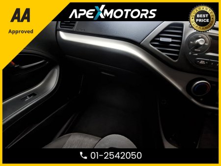 2013 Kia Picanto 1.0  * NEW MODEL  * 5DR HATCH * NCT SEP-26 * LOW TAX JAN-26 * IMMACULATE * 5-STAMPS SERVICE HISTORY * AA APPROVED * 101 SAFETY CHECKLIST * 2-KEYS * 12-MONTH ROADSIDE ASSIST * ONE VERY CAREFUL OWNER €5,949 thumbnail