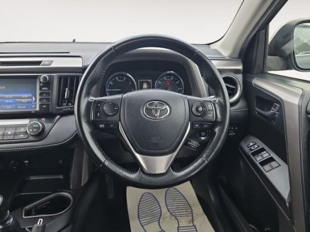 2017 Toyota Rav4 2.0 D-4D (143) 2WD AURA €10,745 thumbnail