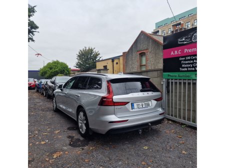 2019 Volvo V60 D3 (150hp) Momentum €18,950