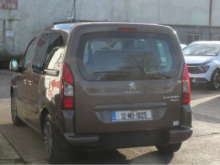 2012 Peugeot Partner TEPEE 1.6 HDI S 92BHP 5 5SEATS 5DR 92 SEATS €6,950 thumbnail