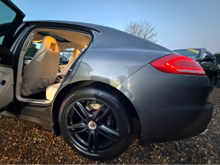 2014 Porsche Panamera PORSCHE PANAMERA 3.0 V6 FACELIFT 300BHP TURBO LOOK,SUNROOF ,HEATED SEATS ,REVERSE CAMERAS,SAT NAV ,PREMIUM TURBO LEATHER (rare) €29,840 thumbnail