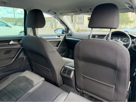 2019 Volkswagen Golf - thumbnail 21