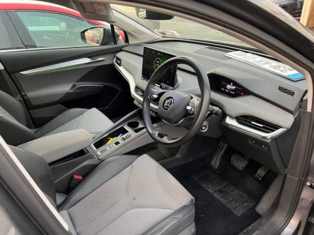 2023 Skoda Enyaq 60 IV // NEW 20" VRS DIAMOND CUT ALLOYS // REVERSE CAMERA // APPLE CARPLAY/ANDROID AUTO €27,900 thumbnail