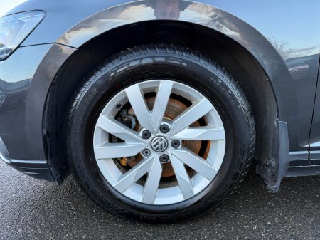 2020 Volkswagen Passat - thumbnail 10