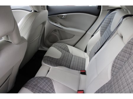 2017 Volvo V40 - thumbnail 21