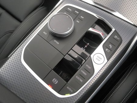 2025 BMW 3 Series 330e M Sport Saloon €54,900 thumbnail