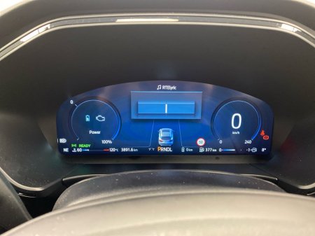 2025 Ford Kuga 2.5 Duratec 243PS PHEV ST-Line Auto €39,995 thumbnail