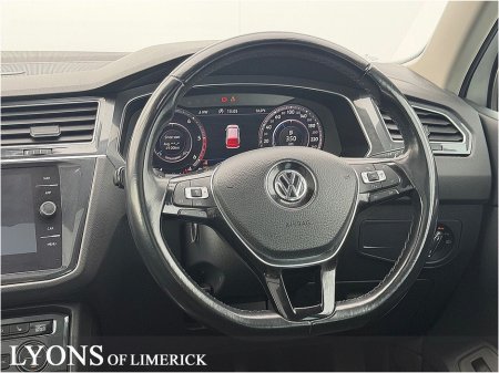 2018 Volkswagen Tiguan - thumbnail 9