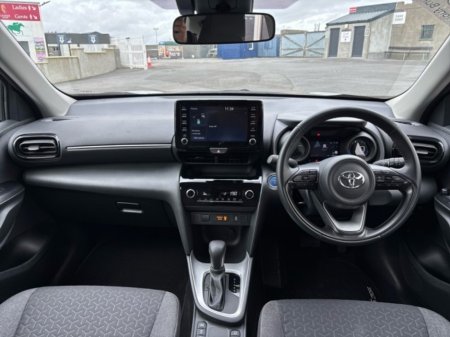 2024 Toyota Yaris Cross - thumbnail 9