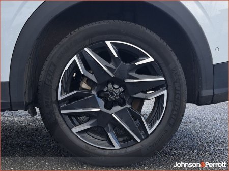 2025 Peugeot 3008 1.2 MHEV PureTech 136bhp eDCS6 Allure €38,900 thumbnail