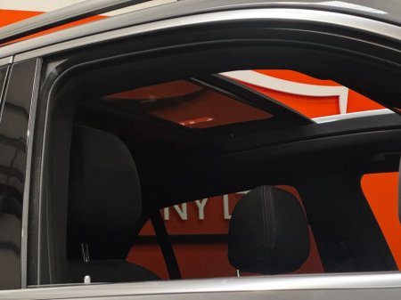 2025 Mercedes-Benz GLE Class - thumbnail 2