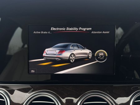 2016 Mercedes-Benz E Class 220 D AVANTGARDE 4DR AUTO €19,800 thumbnail