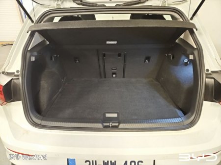 2021 Volkswagen Golf 2.0 TDI 115HP Life €21,975 thumbnail