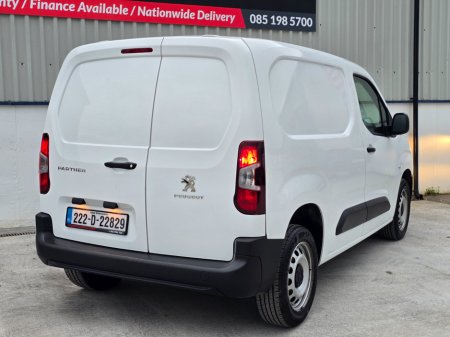 2022 Peugeot Partner - thumbnail 8