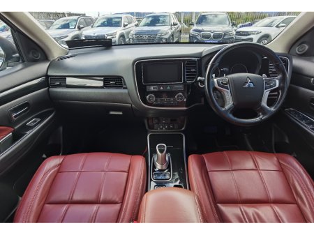 2018 Mitsubishi Outlander - thumbnail 12