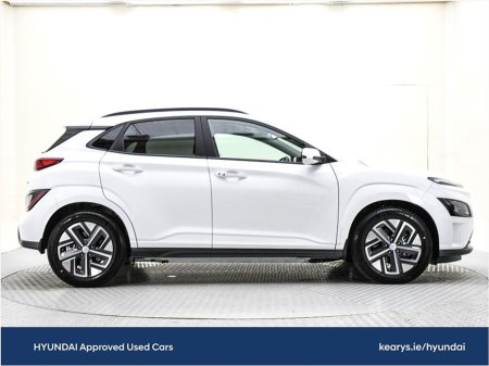 2023 Hyundai Kona EV Executive 39 kWh €21,990 thumbnail