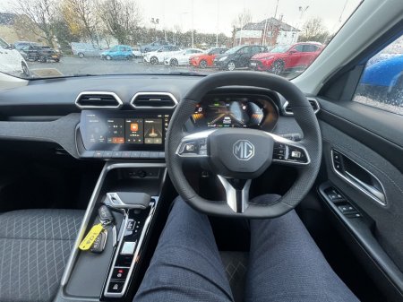 2026 MG ZS SE HYBRID+ €26,014 thumbnail