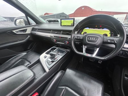 2017 Audi Q7 - thumbnail 8