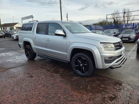 2017 Volkswagen Amarok - view 2