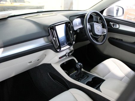 2020 Volvo XC40 - thumbnail 10