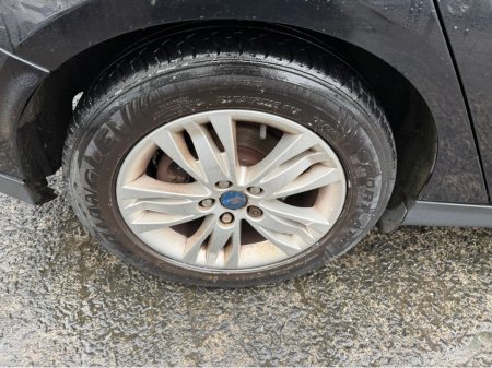 2012 Ford Focus EDGE 1.6 TDCI 95PS 5SPEED 5DR €6,990 thumbnail