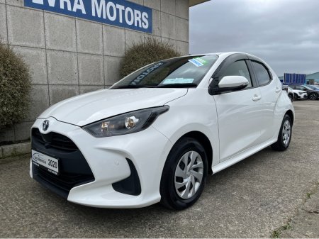 2020 Toyota Yaris - thumbnail 5