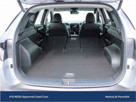 2024 Hyundai Tucson 2WD Executive Plus thumbnail