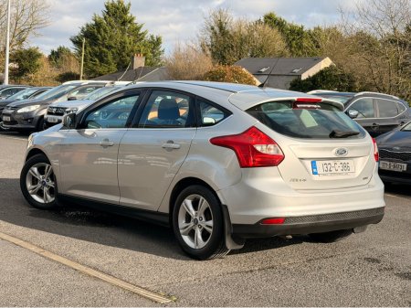 2013 Ford Focus - view 4