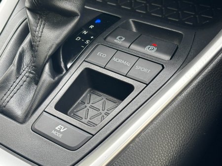 2020 Toyota Rav4 - thumbnail 18