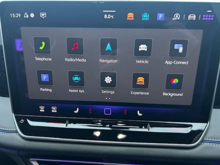 2024 Volkswagen Tiguan 2.0 TDI 150HP R-Line DSG Electric Boot €52,995 thumbnail