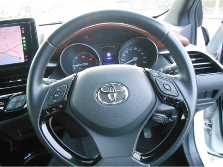 2019 Toyota C-HR Sport Hybrid €21,995 thumbnail