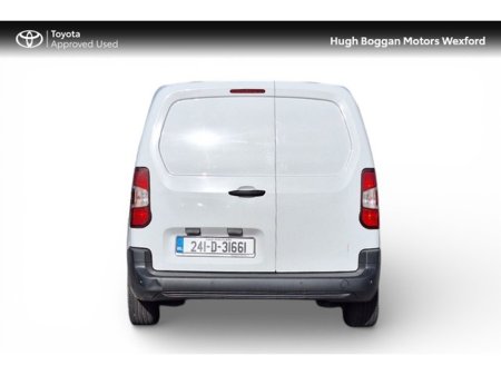 2024 Toyota Proace City - view 4