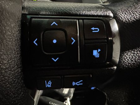 2021 Toyota Hilux Icon Double Cab 2.4 D-4D €32,400 thumbnail