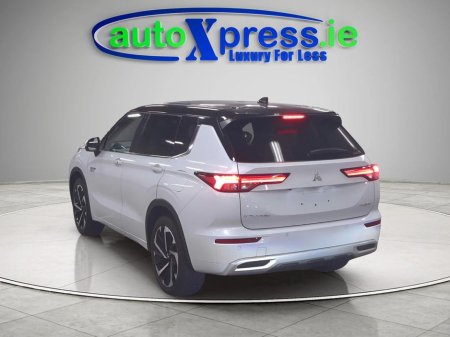 2022 Mitsubishi Outlander - thumbnail 10
