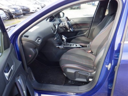 2017 Peugeot 308 - thumbnail 8