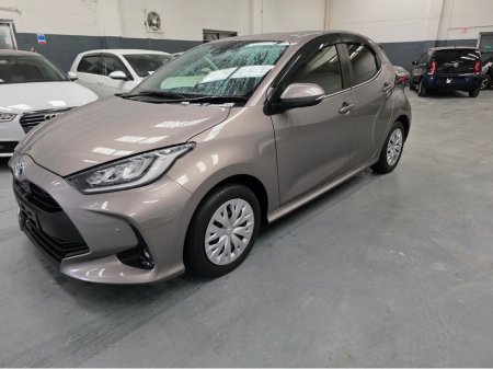 2020 Toyota Yaris 1.5 Hybrid Z €17,950