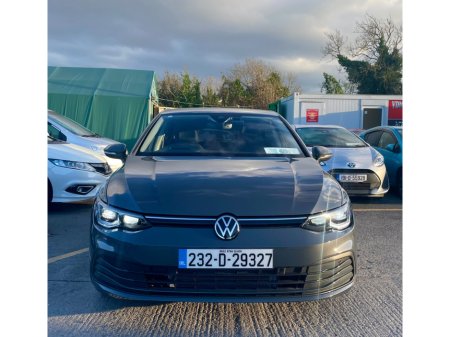 2023 Volkswagen Golf 2.0 TDI 115HP Life €30,499