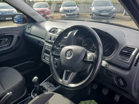 2014 Skoda Fabia - thumbnail 11