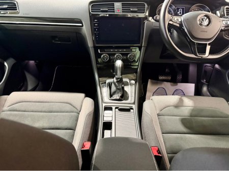 2018 Volkswagen Golf - thumbnail 14