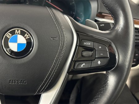 2019 BMW 5 Series - thumbnail 22