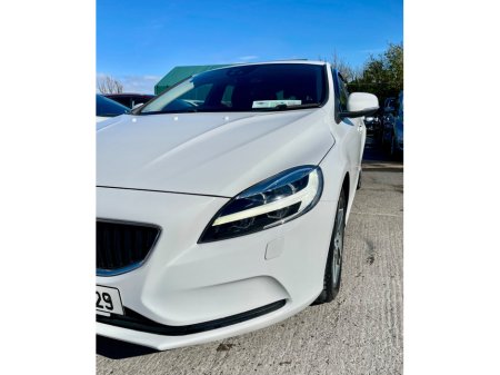 2019 Volvo V40 - thumbnail 9