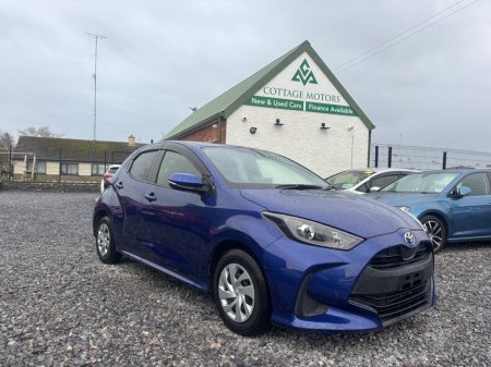 2020 Toyota Yaris  €15,750 thumbnail