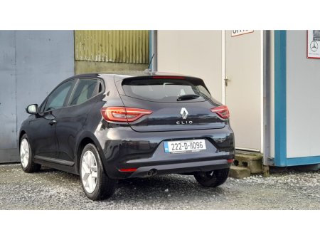 2022 Renault Clio Dynamique TCe 90 €14,450 thumbnail