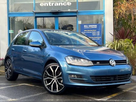 2014 Volkswagen Golf R-LINE PACK 1.2 TSI // LOW MILEAGE // ADAPTIVE CRUISE CONTROL // NEW 19" DIAMOND CUT ALLOYS €13,950 thumbnail